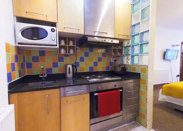 Flat 1 At 6 Taunton Mews